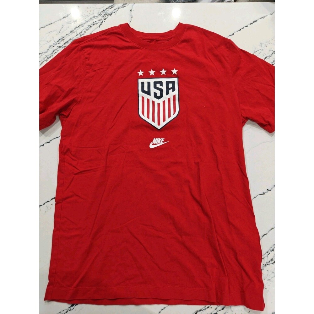 Nike USA Men's National Team Crest T-Shirt Red Adult Medium